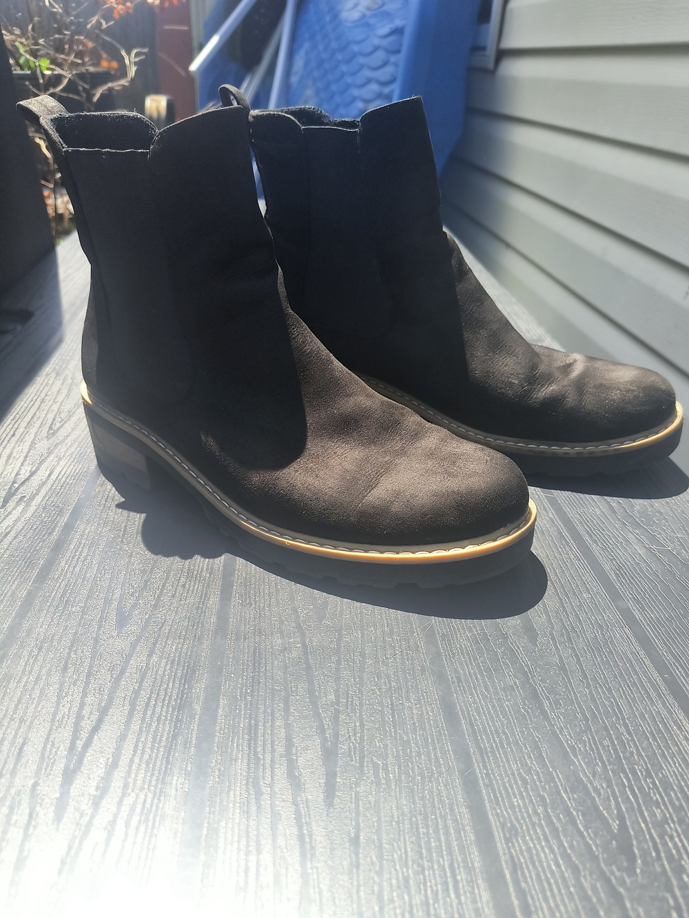 Women's Black Chelsea Ankle Boots